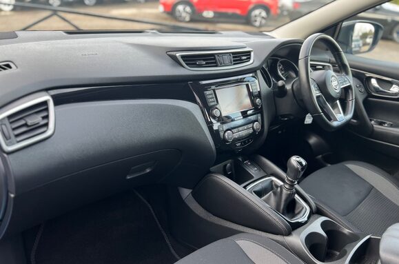 Nissan Qashqai 1.5 DCI ACENTA PREMIUM 26