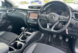 Nissan Qashqai 1.5 DCI ACENTA PREMIUM 17