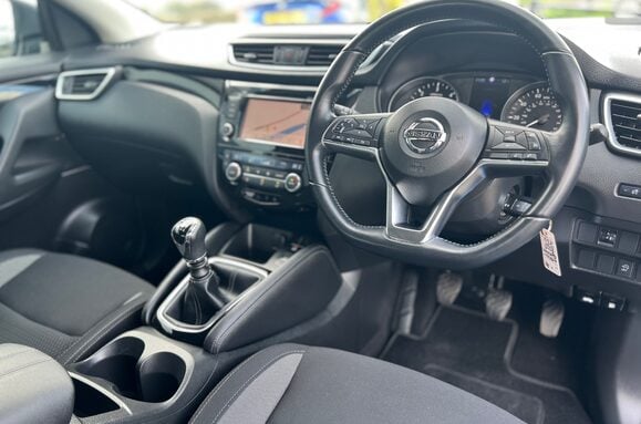 Nissan Qashqai 1.5 DCI ACENTA PREMIUM 17