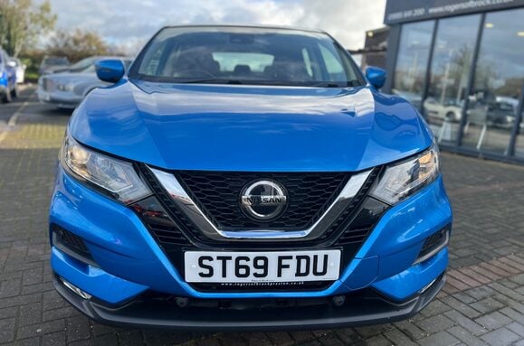 Nissan Qashqai 1.5 DCI ACENTA PREMIUM 4
