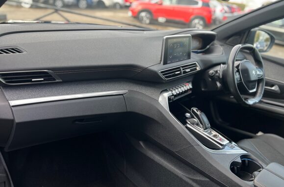 Peugeot 3008 PURETECH S/S 1.2 GT LINE PREMIUM AUTO 24