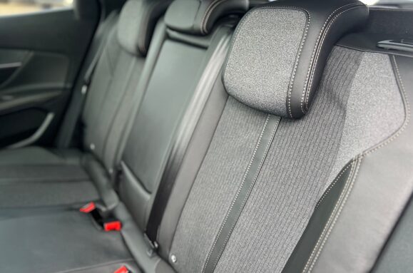 Peugeot 3008 PURETECH S/S 1.2 GT LINE PREMIUM AUTO 29