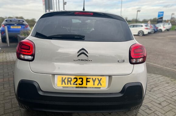 Citroen C3 1.2 PURETECH SHINE PLUS S/S 8