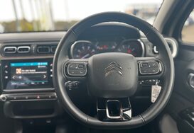 Citroen C3 1.2 PURETECH SHINE PLUS S/S 31