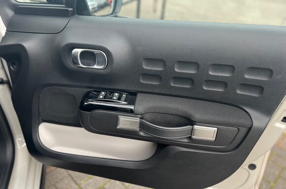 Citroen C3 1.2 PURETECH SHINE PLUS S/S 18