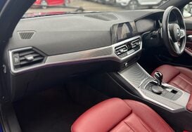 BMW 3 Series 330E XDRIVE M SPORT AUTO ESTATE 33