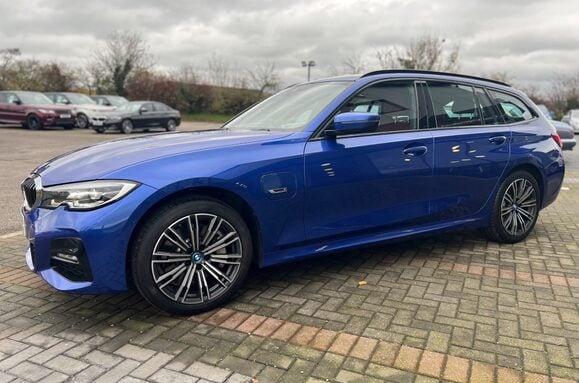 BMW 3 Series 330E XDRIVE M SPORT AUTO ESTATE 15