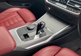 BMW 3 Series 330E XDRIVE M SPORT AUTO ESTATE 25