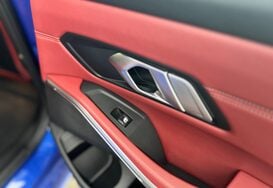 BMW 3 Series 330E XDRIVE M SPORT AUTO ESTATE 32