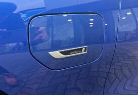 BMW 3 Series 330E XDRIVE M SPORT AUTO ESTATE 18