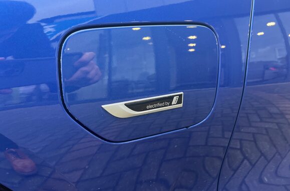 BMW 3 Series 330E XDRIVE M SPORT AUTO ESTATE 18