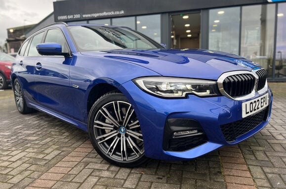 BMW 3 Series 330E XDRIVE M SPORT AUTO ESTATE 4