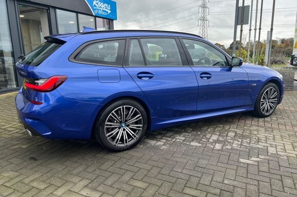 BMW 3 Series 330E XDRIVE M SPORT AUTO ESTATE 9