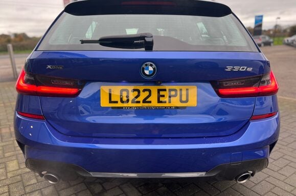 BMW 3 Series 330E XDRIVE M SPORT AUTO ESTATE 11
