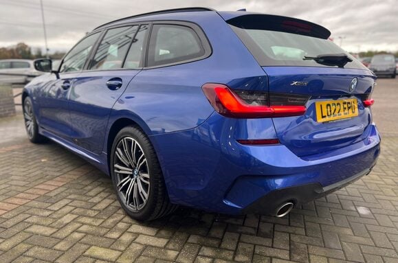 BMW 3 Series 330E XDRIVE M SPORT AUTO ESTATE 12