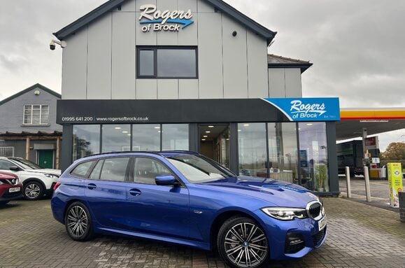 BMW 3 Series 330E XDRIVE M SPORT AUTO ESTATE 2