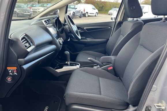 Honda Jazz I-VTEC SE AUTOMATIC 26