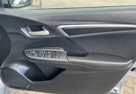 Honda Jazz I-VTEC SE AUTOMATIC 19