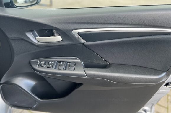 Honda Jazz I-VTEC SE AUTOMATIC 19