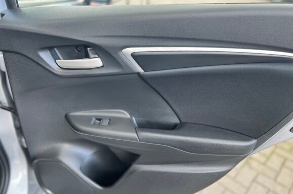 Honda Jazz I-VTEC SE AUTOMATIC 23
