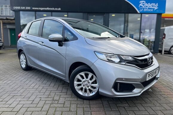 Honda Jazz I-VTEC SE AUTOMATIC 1