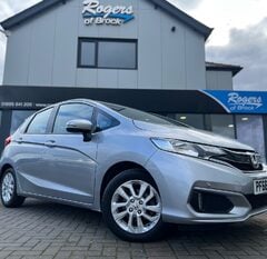 Honda Jazz I-VTEC SE AUTOMATIC 1