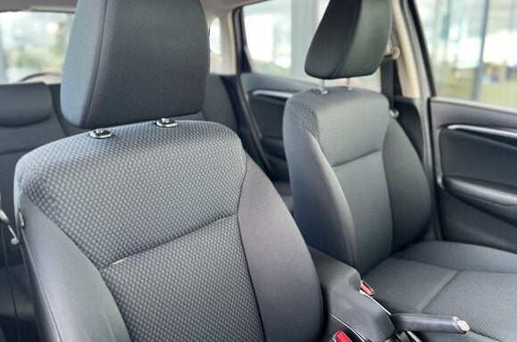 Honda Jazz I-VTEC SE AUTOMATIC 15