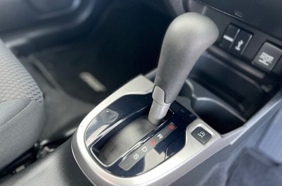 Honda Jazz I-VTEC SE AUTOMATIC 18