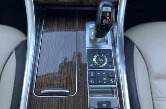 Land Rover Range Rover Sport 3.0 SDV6 AUTOBIOGRAPHY DYNAMIC AUTO 52