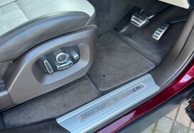 Land Rover Range Rover Sport 3.0 SDV6 AUTOBIOGRAPHY DYNAMIC AUTO 24