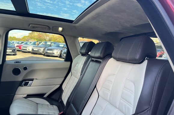 Land Rover Range Rover Sport 3.0 SDV6 AUTOBIOGRAPHY DYNAMIC AUTO 44