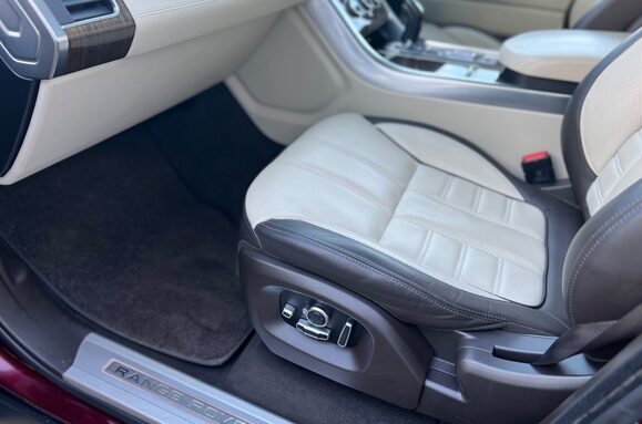 Land Rover Range Rover Sport 3.0 SDV6 AUTOBIOGRAPHY DYNAMIC AUTO 42