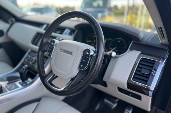 Land Rover Range Rover Sport 3.0 SDV6 AUTOBIOGRAPHY DYNAMIC AUTO 25