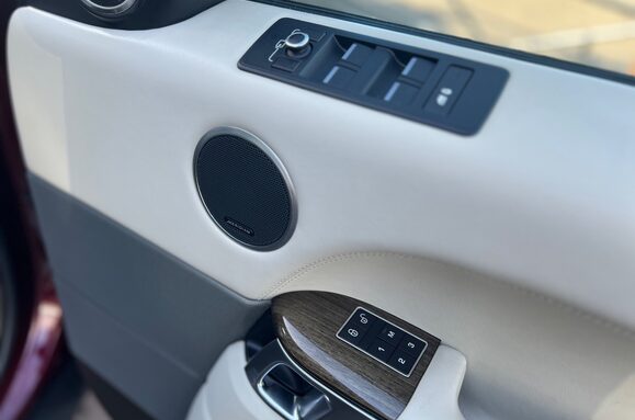 Land Rover Range Rover Sport 3.0 SDV6 AUTOBIOGRAPHY DYNAMIC AUTO 30