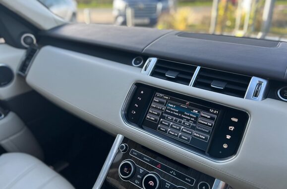 Land Rover Range Rover Sport 3.0 SDV6 AUTOBIOGRAPHY DYNAMIC AUTO 26