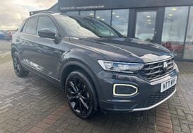 Volkswagen T-Roc BLACK EDITION 1.0 TSI 5