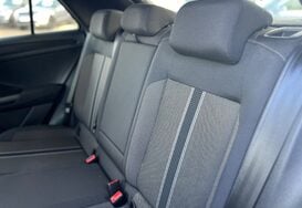 Volkswagen T-Roc BLACK EDITION 1.0 TSI 29