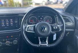 Volkswagen T-Roc BLACK EDITION 1.0 TSI 31