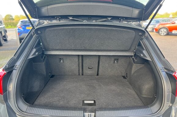 Volkswagen T-Roc BLACK EDITION 1.0 TSI 34