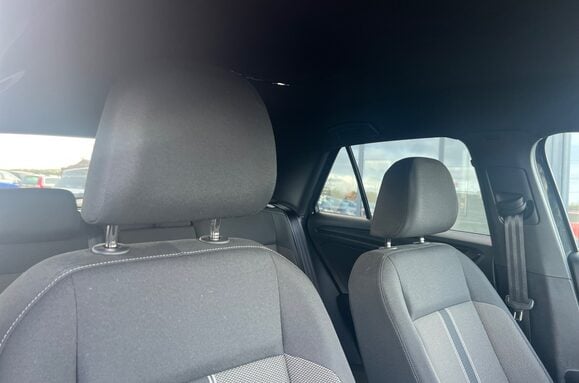 Volkswagen T-Roc BLACK EDITION 1.0 TSI 15