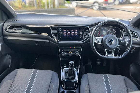 Volkswagen T-Roc BLACK EDITION 1.0 TSI 32