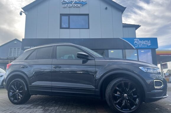 Volkswagen T-Roc BLACK EDITION 1.0 TSI 2