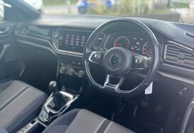 Volkswagen T-Roc BLACK EDITION 1.0 TSI 14