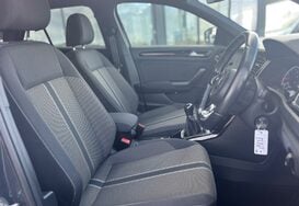 Volkswagen T-Roc BLACK EDITION 1.0 TSI 17