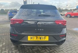 Volkswagen T-Roc BLACK EDITION 1.0 TSI 8