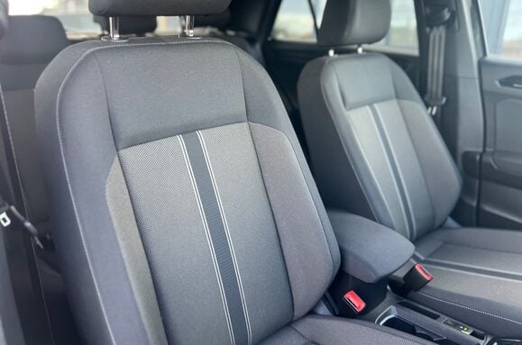 Volkswagen T-Roc BLACK EDITION 1.0 TSI 16