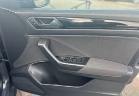 Volkswagen T-Roc BLACK EDITION 1.0 TSI 18