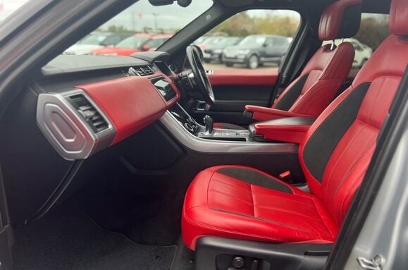 Land Rover Range Rover Sport SDV6 HSE DYNAMIC 40