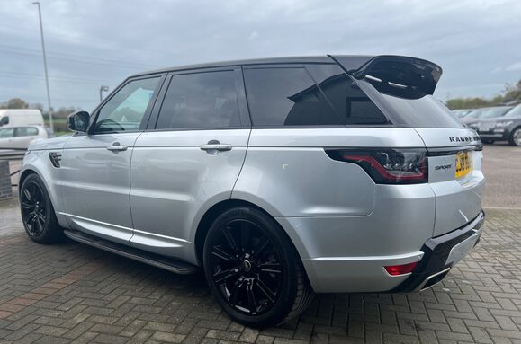 Land Rover Range Rover Sport SDV6 HSE DYNAMIC 17
