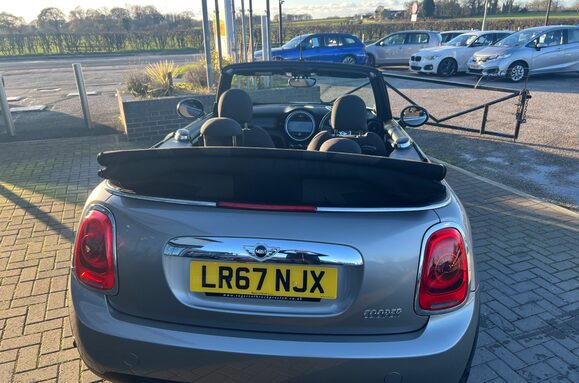 Mini Convertible COOPER AUTO HUGE SPEC 18